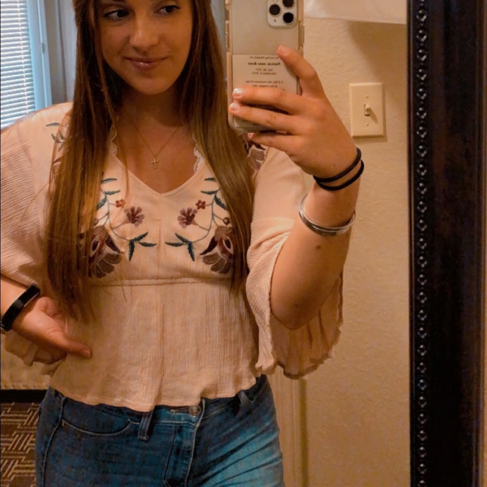 AEROPOSTALE PINK FLOWY TOP